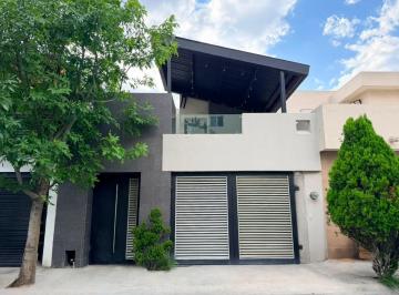 Casa de 4 habitaciones, Santa Catarina · Casa en Venta en La Joya, Santa Catarina - 3 Recámaras + Flex Acabados de Lujo