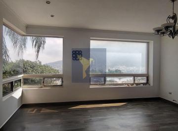 Casa · 3 Recámaras · 2 Estacionamientos · Casa - Contry