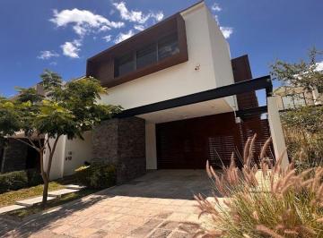 Casa de 3 habitaciones, León · Renta de Casa en Lomas del Molino 2