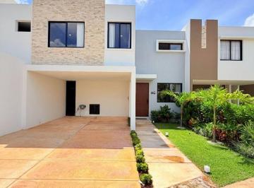 Casa · 3 Recámaras · Casa - Ciudad Caucel