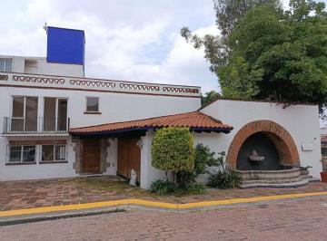 Casa de 3 habitaciones, Naucalpan de Juárez · Casa en Renta con 2 Jardines en Lomas de Tecamachalco.