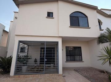 Casa de 3 habitaciones, Chihuahua · Casa en Venta Colonia Campestre Campanario