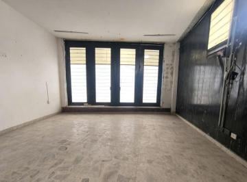 Local comercial · 40m² · Local a un Costado de Circuito Interior