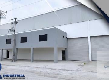 Bodega comercial · 2252m² · 8 Estacionamientos · Bodega Industrial en Renta en Santa Catarina