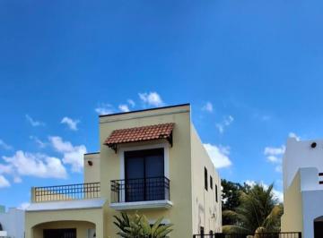Casa de 3 habitaciones, Mérida · Casa en Renta Gran Santa Fe
