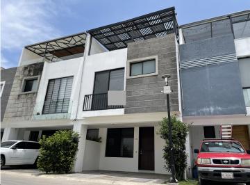 Casa en condominio de 4 habitaciones, Zapopan · Casa en Renta en Coto El Secreto