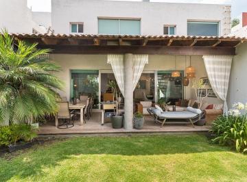 5a87a508e8b631cf40f43537e86d841eda639c8963f9e4c0859ff44b6c8de751 · Casa con Jardín Paisajístico y Terraza Lounge | Privada Juriquilla