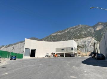 Bodega comercial · 2058m² · 1 Recámara · 3 Estacionamientos · Bodega Industrial en Renta en Parque 200 Santa Catarina N. L.