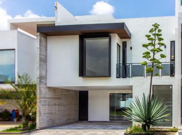 Casa · 245m² · 3 Recámaras · 2 Estacionamientos · Casa en Venta en Fraccionamiento La Misión Morillotla
