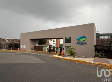 Casa · 280m² · 4 Recámaras · 3 Estacionamientos · Hermosa Casa en Lago Esmeralda Aqua Renta o Venta