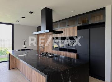Casa en condominio de 5 habitaciones, Querétaro · Casa en Venta Lomas del Campanario Norte Querétaro