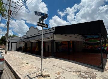 Local comercial de 3 habitaciones, Mérida · Local en Renta Sobre Av a 2 Cuadras de Plaza Las Americas