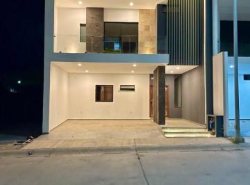 Casa de 4 habitaciones, Mazatlán · Casa en Venta en Sonterra 1 con 4 Recámaras, 4 Baños y Acabados de Lujo