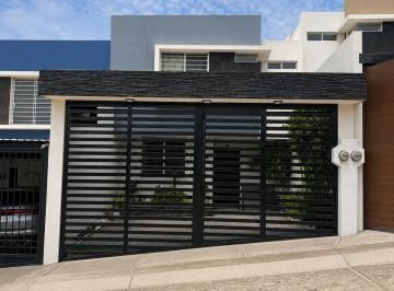 Casa de 3 habitaciones, San Pedro Tlaquepaque · Casa en Terralta Frente Área Verde