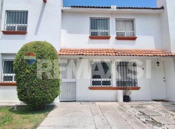 RHR26081101DMM
Te ofrecemos una casa de dos niveles, ideal para quienes buscan u · Casa Renta Piramides Condominio Xel Ha
