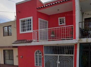 Casa de 3 habitaciones, Celaya · Casa en Venta en Celaya Guanajuato