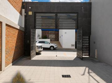 Casa en condominio de 4 habitaciones, Querétaro · Casa en Renta – Av del 57, Querétaro