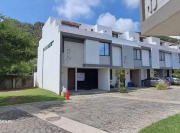 Casa de 3 habitaciones, Zapopan · Aire Residencial 170 m² Construidos 3 Niveles 4 Recámaras Venta Zapopan