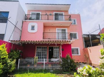 Casa · 273m² · 5 Recámaras · 3 Estacionamientos · Casa en Venta en Queretaro Tejeda