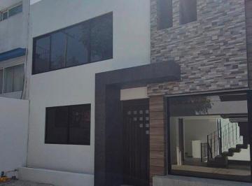 204adb455a05b4ba3d1ad06d7ff51be3e1d30c883835648c6073bd257d349e6b · Casa en Venta Satelite