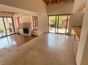 Casa · 2700m² · 3 Recámaras · Renta Casa en La Estadia Atizapan de Zaragoza Estado de Mexico