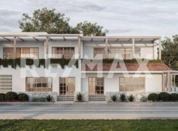 Local comercial · 218m² · Local Comercial en Renta en Colonia Centenario