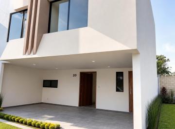 Casa · 120m² · 4 Recámaras · 2 Estacionamientos · Casa en Renta en Solares Residencial en Lateral Norte Recta a Cholula Puebla