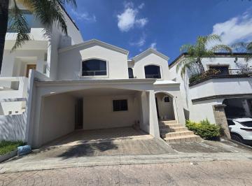 6504f480d6cad791b69ffa75ece6dbc6611a62612dd80ff0a1b66e11007fe90a · Renta Casa en Privanzas Valle Oriente San Pedro