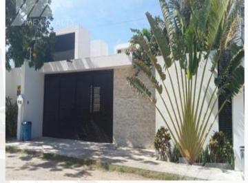 Casa · 361m² · 3 Recámaras · 2 Estacionamientos · Casa en Venta, Chablekal de Mérida, Yucatán, Escritura con Posesión Muy Negociable, Clave 67013
