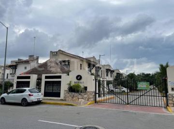 Casa en condominio · 65m² · 2 Recámaras · 1 Estacionamiento · Casa de 2 Niveles con Jardín en Real Bilbao – Privada Deria I
