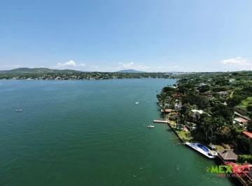 e7d40d6f11238bc752fae34699fcce362399ad01b770917db902c0d37fa416c6 · Venta Casa en El Lago de Tequesquitengo.