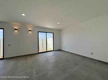Casa de 3 habitaciones, Corregidora · Casa en Venta en Valle Tinto con Jardín y Estancia Familiar Io6