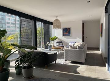 Casa · 350m² · 3 Recámaras · 3 Estacionamientos · Casa en Renta en Hacienda de Las Palmas