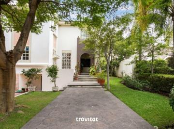 Casa de 3 habitaciones, Zapopan · Casa en Venta en Valle Real