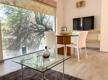 Departamento · 120m² · 3 Recámaras · 2 Estacionamientos · Departamento Amueblado en Renta en Juriquilla