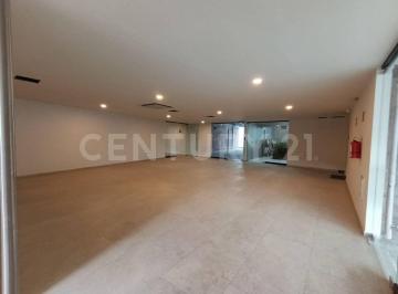 Oficina · 140m² · 4 Estacionamientos · Oficina en Venta en Col. Cumbres Madeira en Monterrey