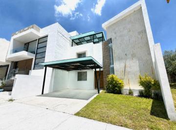 1 · Renta Casa Semiamueblada en Tahona