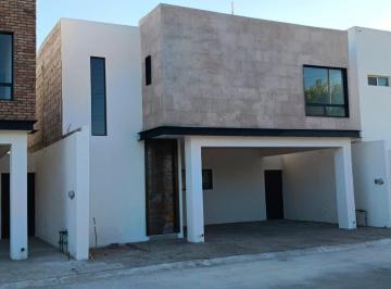 Casa · 165m² · 3 Recámaras · 2 Estacionamientos · Casa Residencial en Venta Los Olivos, Gómez Palacio, Dgo.