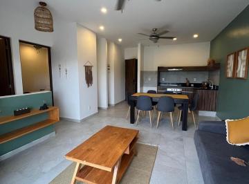Departamento · 79m² · 2 Recámaras · Departamento en Venta en La Calle 38 en Playa del Carmen con 2 Recámaras a 850 m de La Playa.