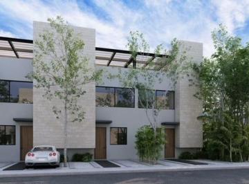 Casa · 213m² · 3 Recámaras · 2 Estacionamientos · Casa en Venta en Playa del Carmen