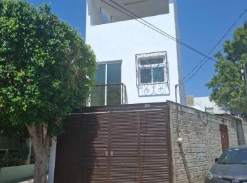 Casa en condominio de 2 habitaciones, Zapopan · Casa en Renta en Chapalita Inn, Muy Bien Ubicada, 2 Recamaras Opción a 3