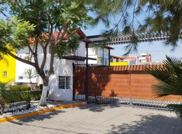 Terreno / Lote · 157m² · Terreno en Venta Metepec, Paseo de Los Cisnes