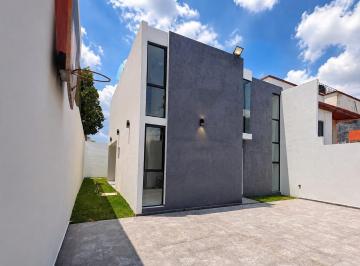 Casa · 200m² · 3 Recámaras · 2 Estacionamientos · Preventa de Casa en Colonia Morelos, Jiutepec