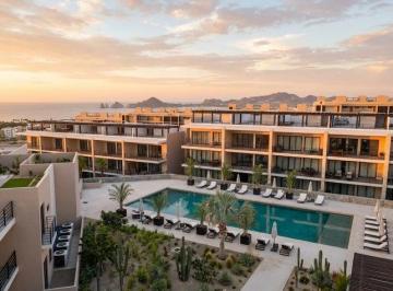 Departamento · 122m² · 2 Recámaras · 1 Estacionamiento · Se Vende Oportunidad con Financiamiento, Condo con Patio y Vista Al Arco Cabo San Lucas.