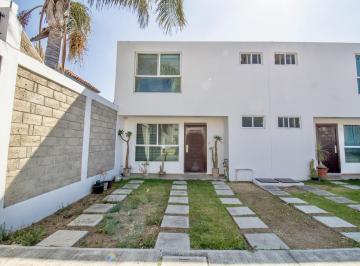 Casa · 100m² · 3 Recámaras · 2 Estacionamientos · Casa en Venta en Colonia Romero Vargas con 3 Habitaciones