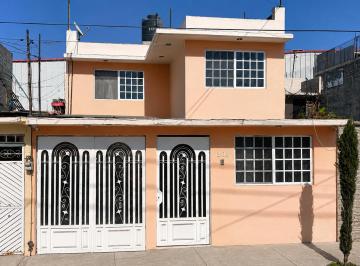 Casa de 3 habitaciones, Ecatepec de Morelos · Casa en Venta en Industrias Tulpetlac, Ecatepec.
