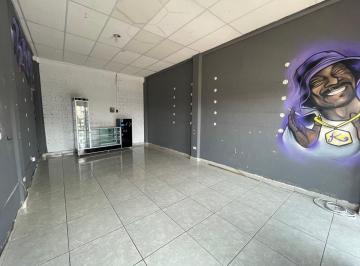 Local comercial · 28m² · 10 Estacionamientos · Local en Renta en Candiles - (4)
