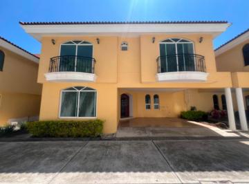 1 · Casa en Renta en Ciudad Granja