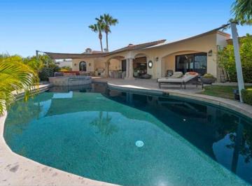 Casa de 3 habitaciones, Los Cabos · Vive en Cabo Real: Casa de Lujo Remodelada con Alberca y a Pasos de La Playa!