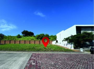 Terreno / Lote · 234m² · Terreno en Punta Tiburon en Venta